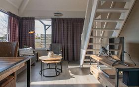 Park Schoneveld, Duinroos 123